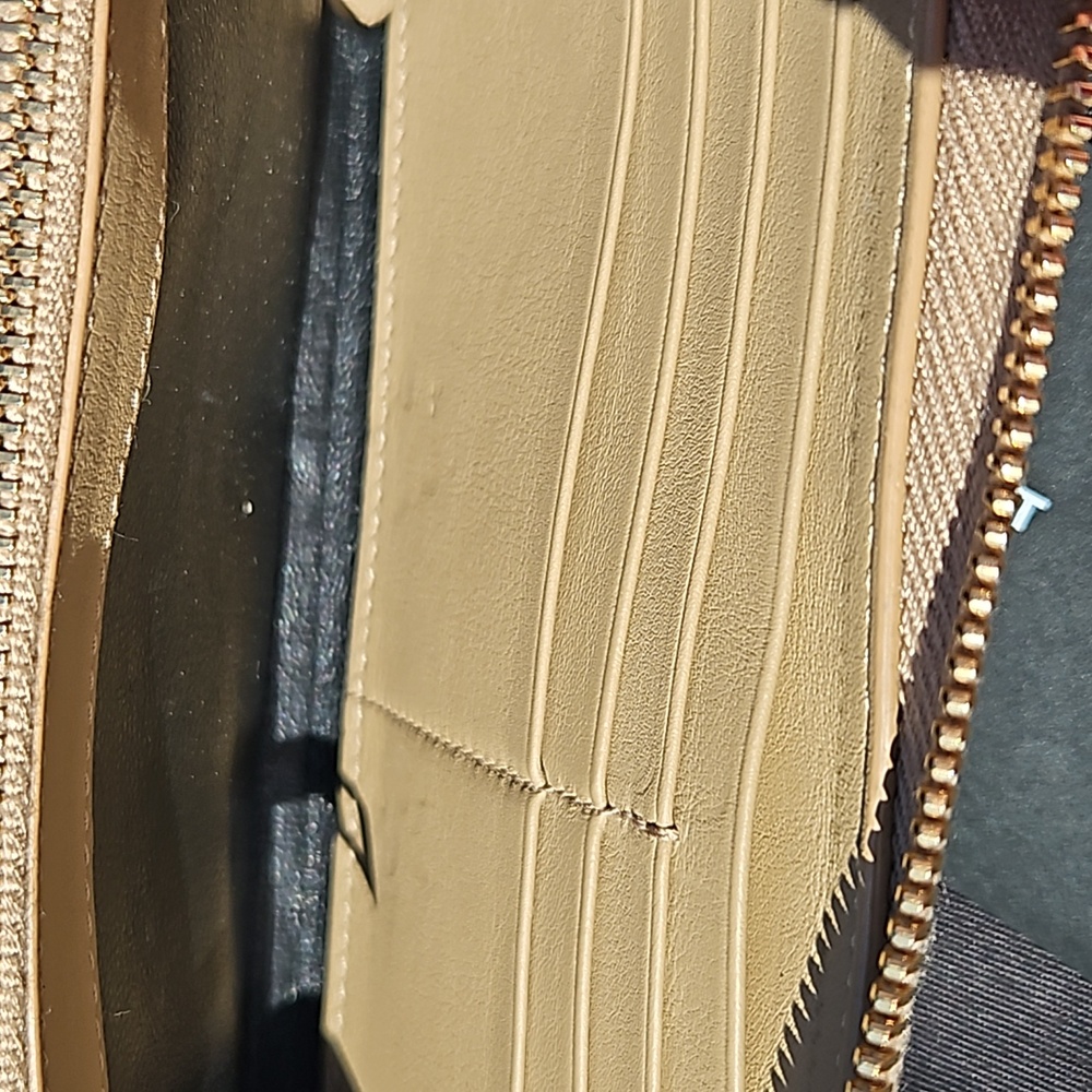 YSL Long Zippy Leather Wallet - Picture 15 of 16